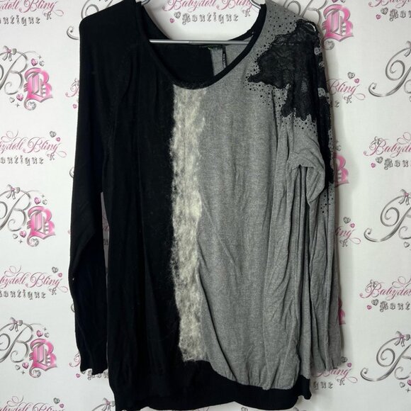 Tricotto long sleeve sweater top lace detail Black and Gray Artistic Blouse - Picture 1 of 7